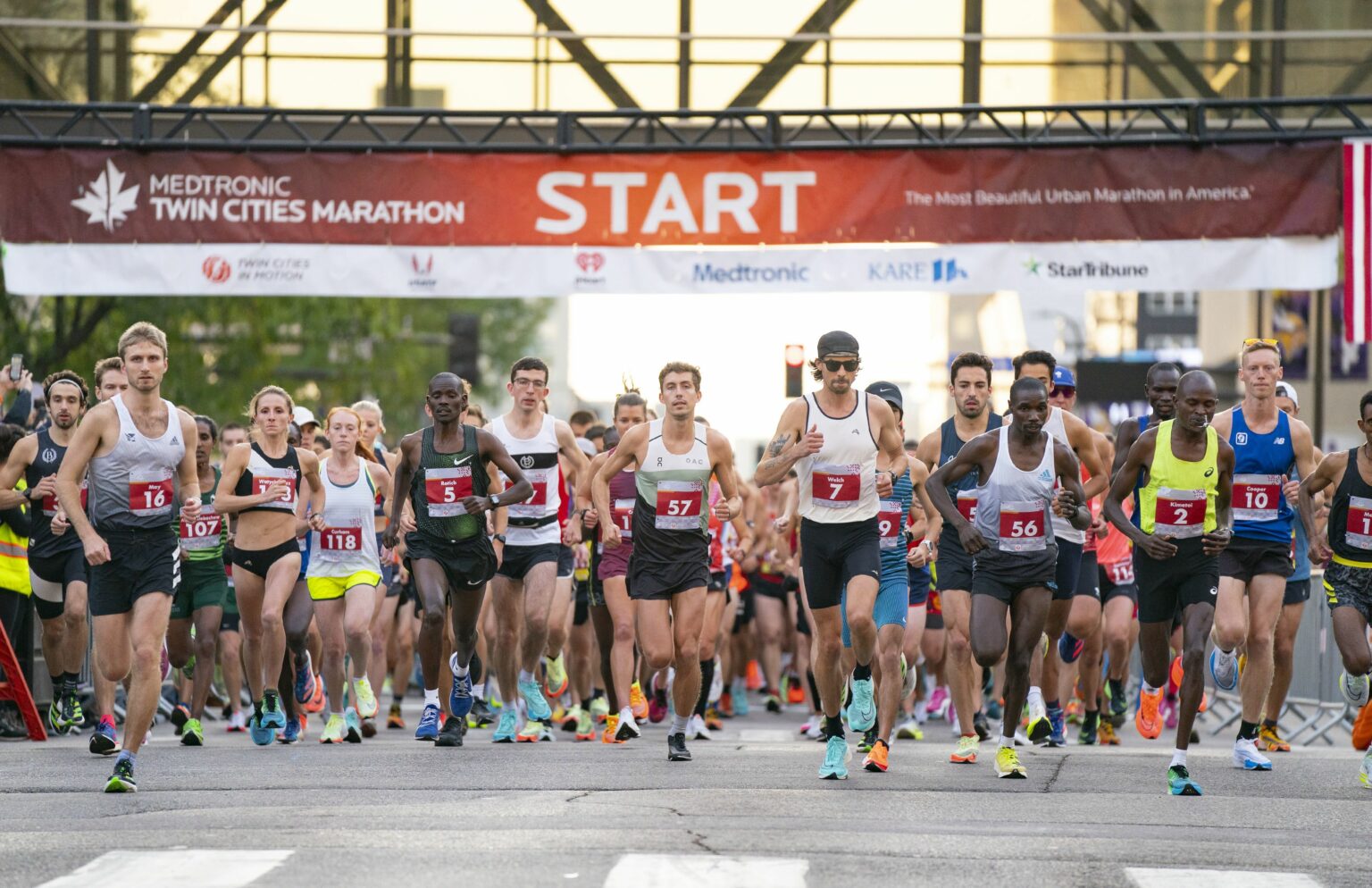 Twin Cities Marathon start